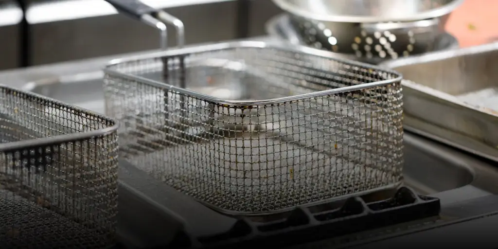 How to Properly Clean a Deep Fryer