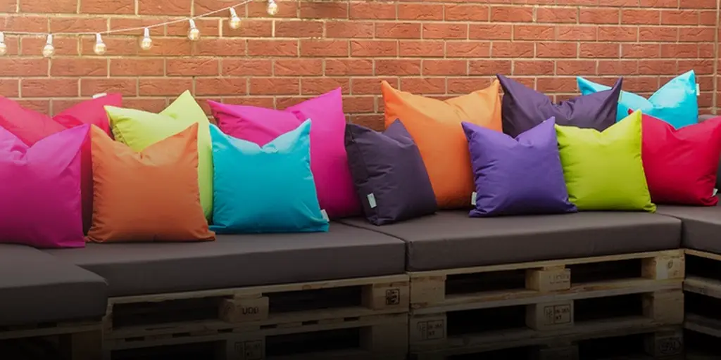 How to Waterproof Outdoor Cushions